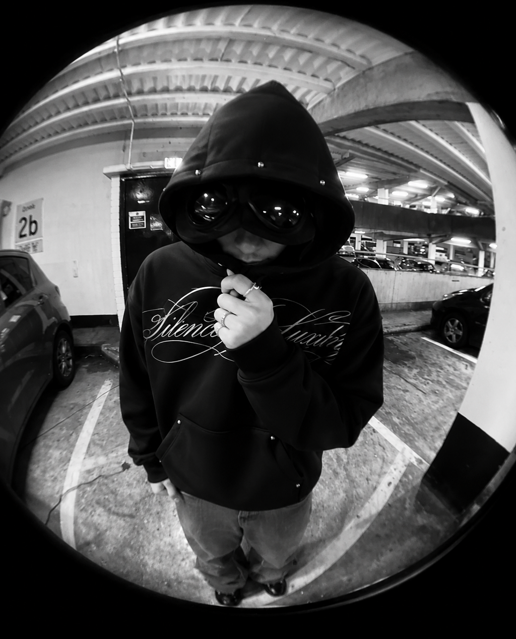 Hoodie SILENCE alto gramaje