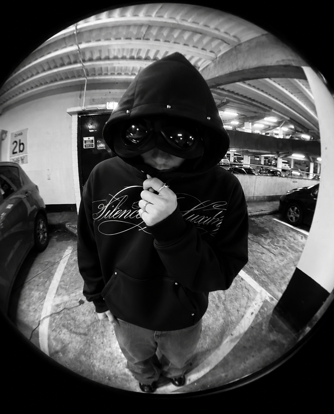 Hoodie SILENCE alto gramaje