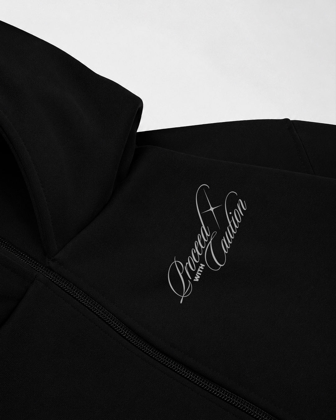 Hoodie Balaclava tipo chaqueta CAUTION (Colección Play To Win)