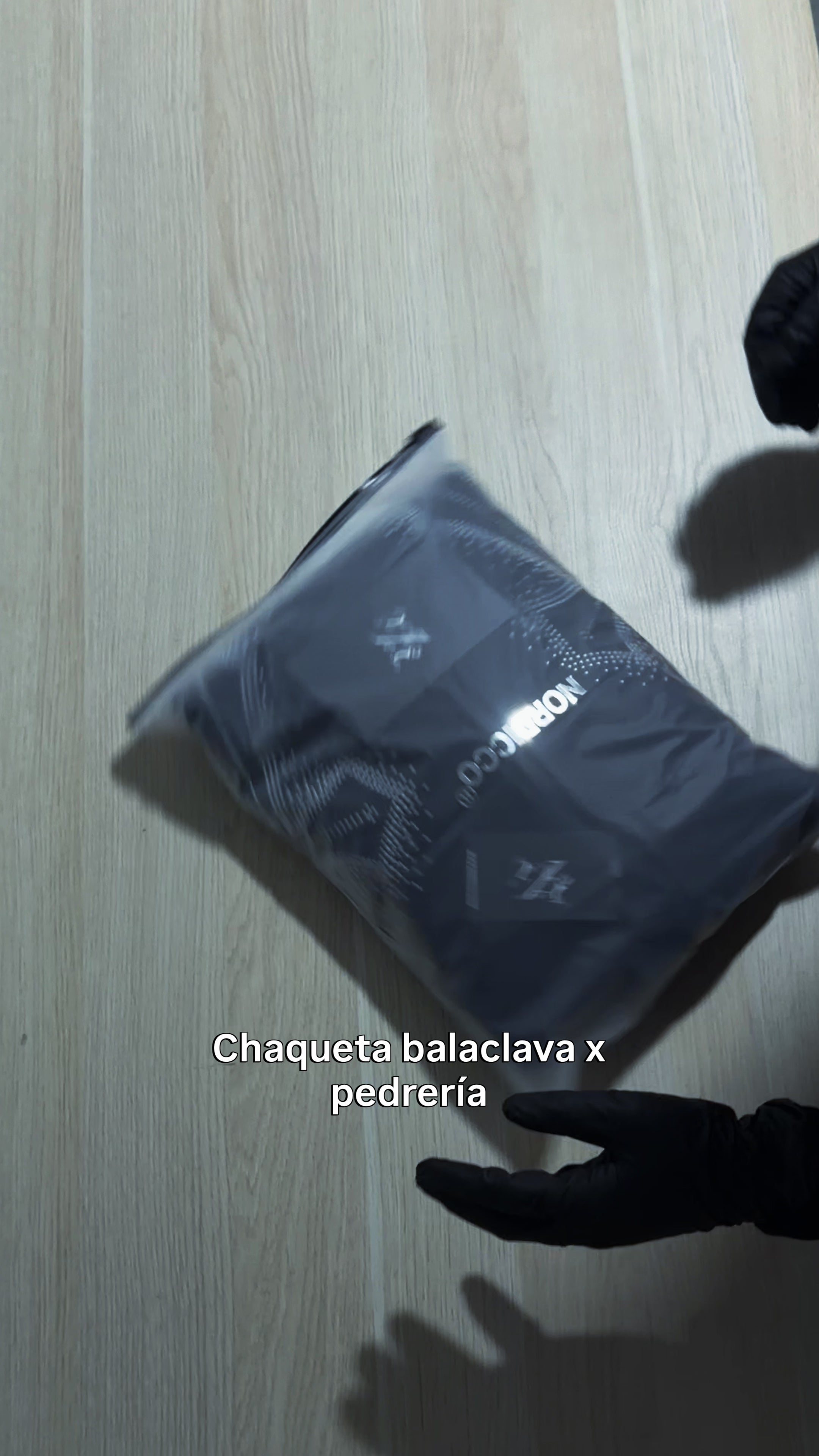 Hoodie Balaclava (Pedreria plata) Cross